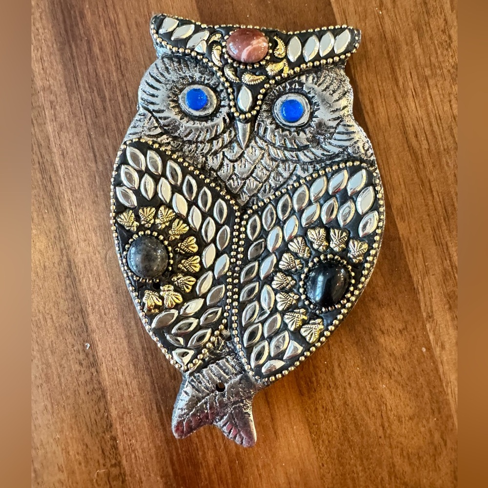 Artisan Nepal Silver Metal Owl Incense Holder- Silver